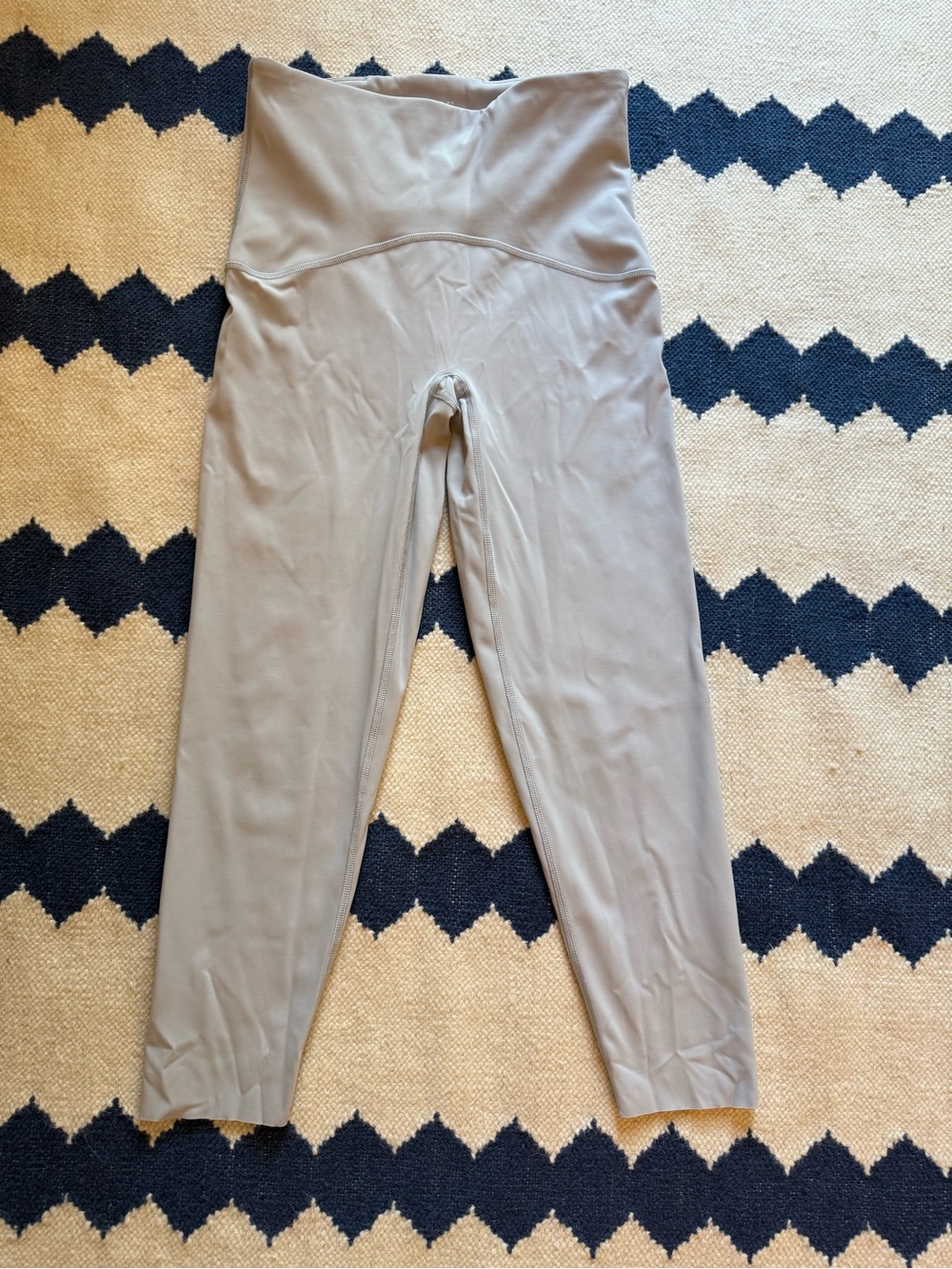 SPANX High-Waist 7/8 Leggings in Light Gray
